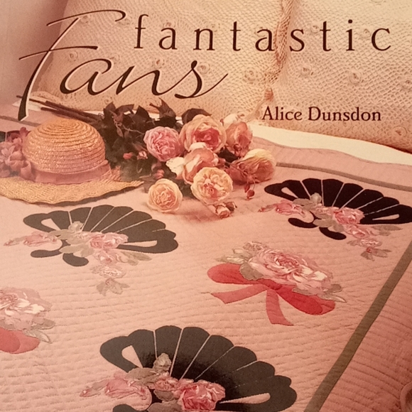 Quilting Book Fantastic Fans - Picture 2 of 5